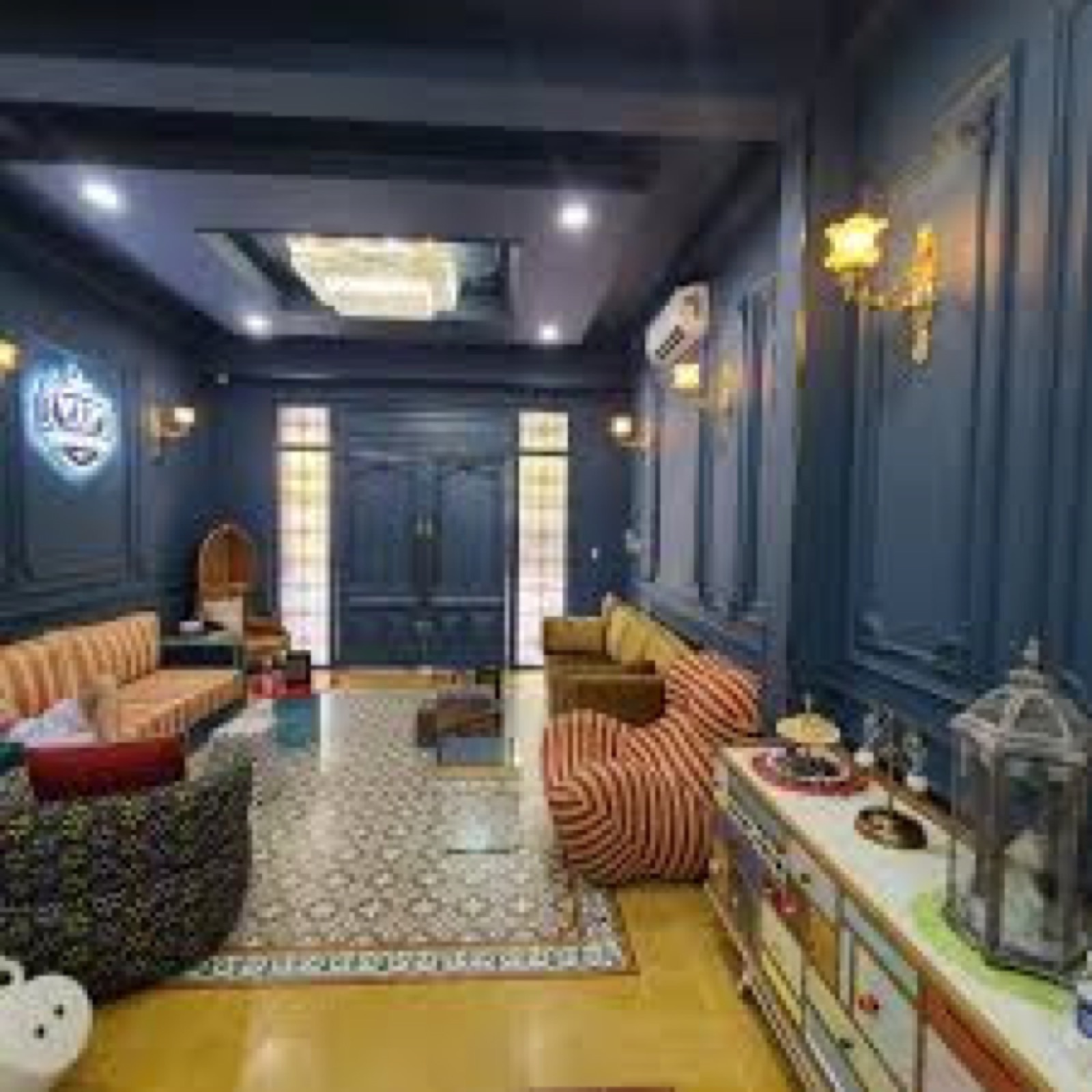 VIP LUXURY 店內實景